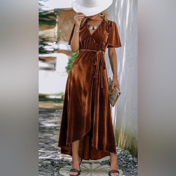 NWT Simplee Butterfly Sleeve Wrap Dress - Picture 2 of 10